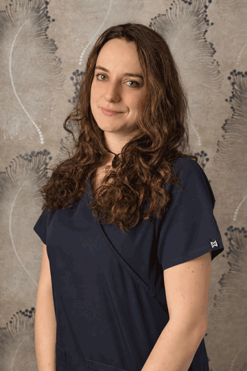 dr. Tóth Veronika